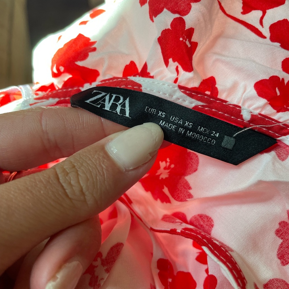 Zara Ruffled Print Blouse - Picture 9 of 9